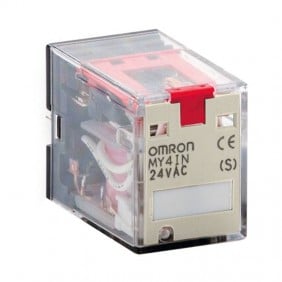 Les Contacts du relais Omron spdt 220/240VAC...
